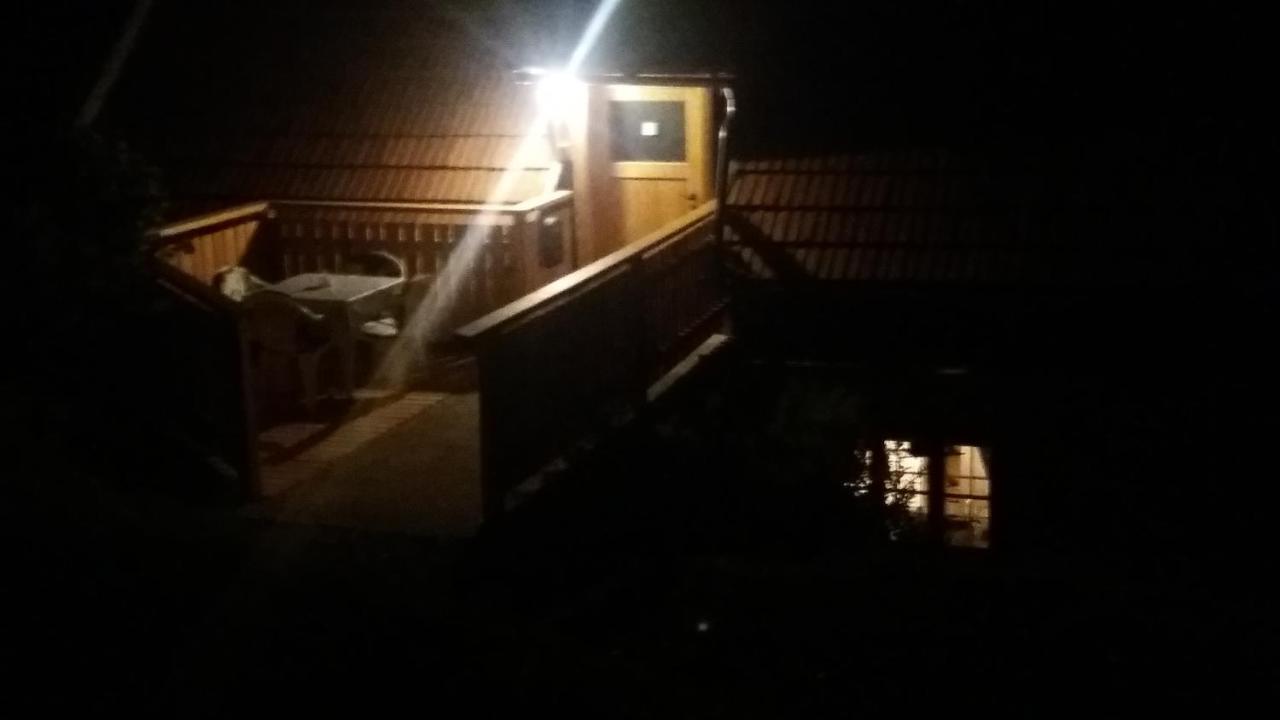 Ferienwohnung Holzer Top 2 Payerbach Exterior foto